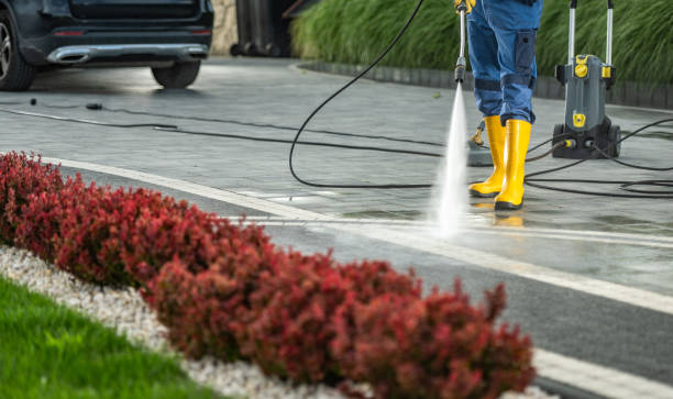 Why Choose Our Certified Pressure Washing Experts for Your Project Needs in Kelso, WA?